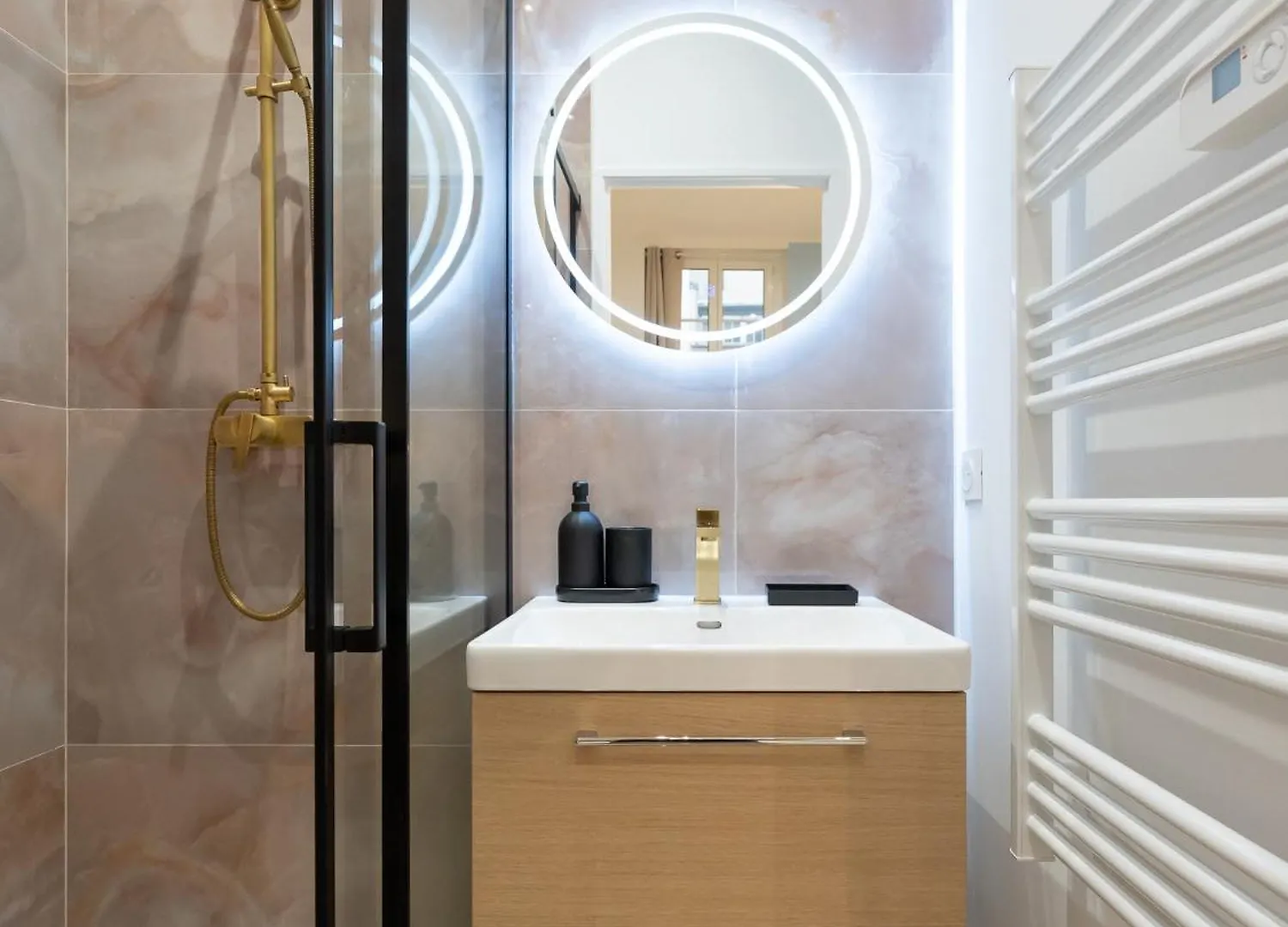 Calm And Design Metro Guichard Apartment Lyon